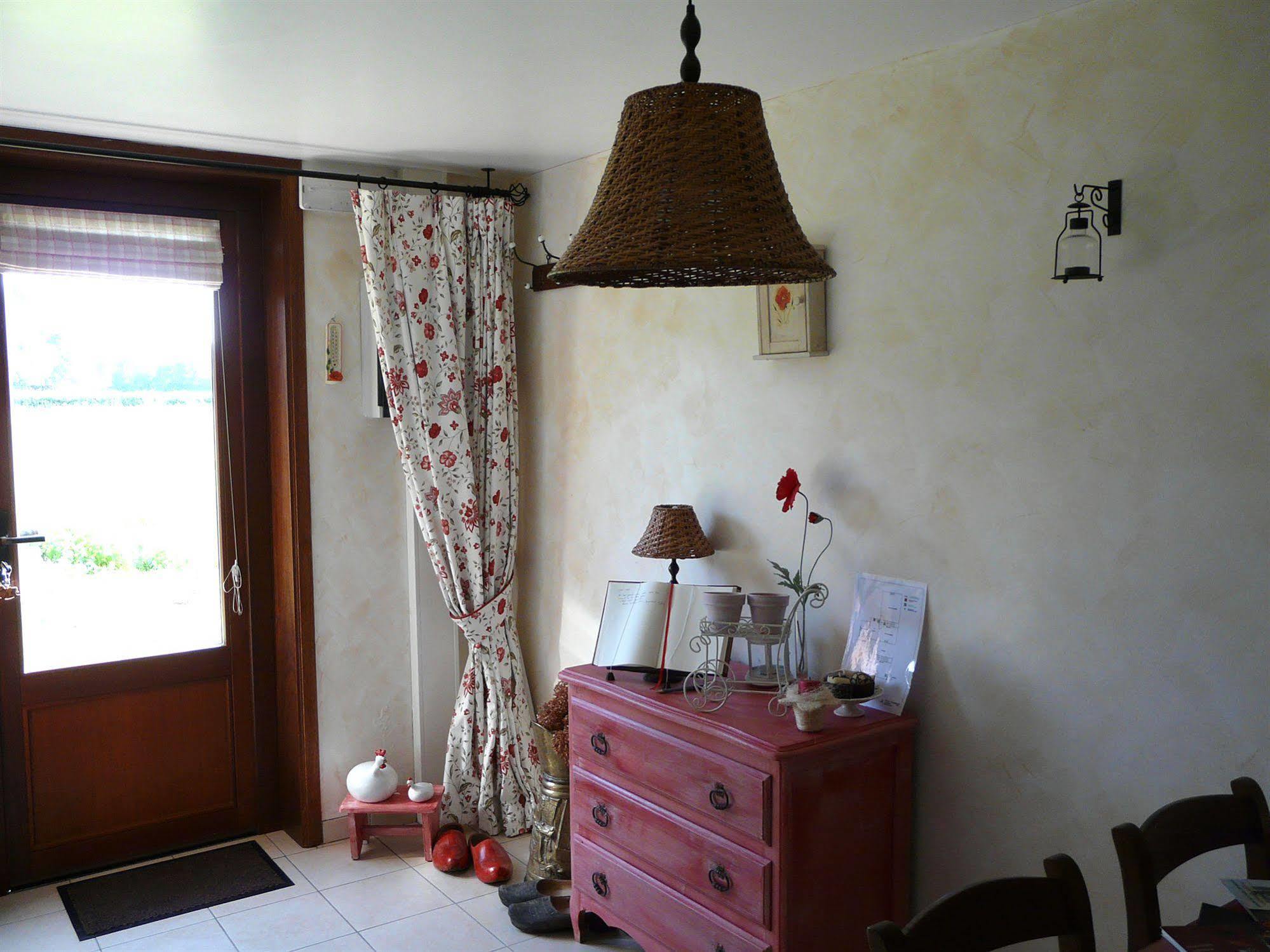 B&B Aux Gaietes De La Sabotiere Seloignes エクステリア 写真